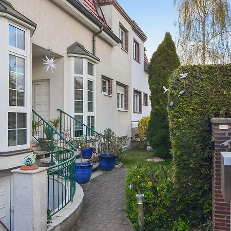 2 Bedroom Lovely Home In Berlin Kültér fotó